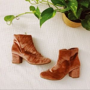 Steve Madden | Pink Velvet Booties